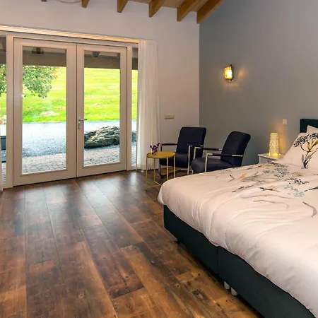 Nocleg ze śniadaniem De 3*